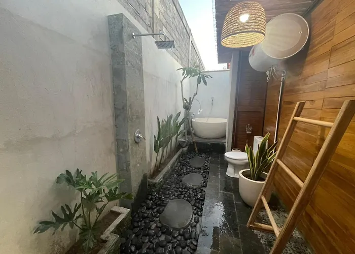 Innora Jungle And Hotel