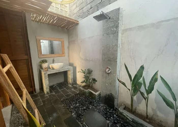 Innora Jungle And Hotel 3*