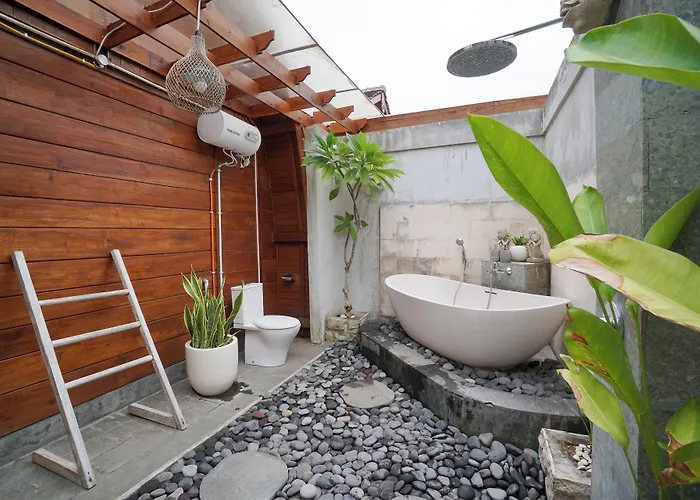 Innora Jungle And 3* Batununggul